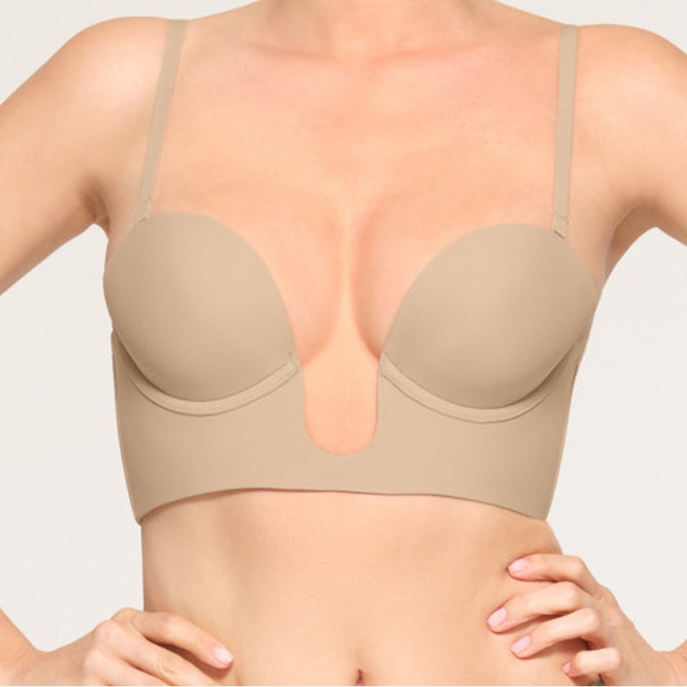 SKIMS Deep Plunge Bra in Clay | Size XS | NEW